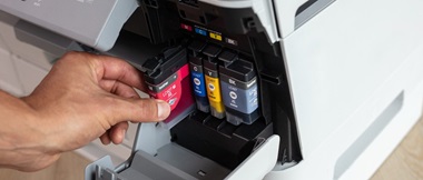 Comment changer l'encre d'une imprimante ?